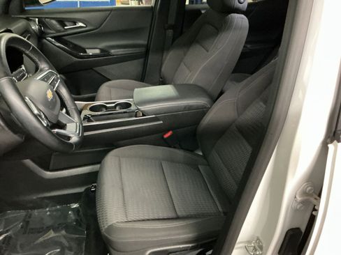 Used 2025 Chevrolet Equinox LT FWD image 31