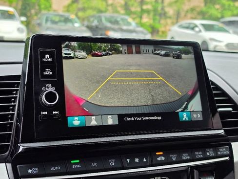 Used 2025 Honda Odyssey EX-L image 31