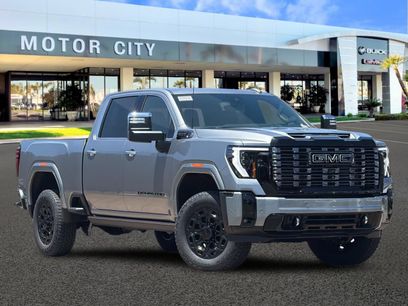 New 2026 GMC Sierra 3500 Denali Ultimate w/ LPO, Black Badging Package