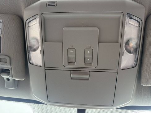 Used 2015 Toyota Tundra Platinum AWD/4WD image 26