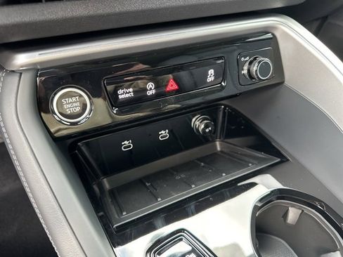 New 2025 Audi Q5 Premium Plus image 29