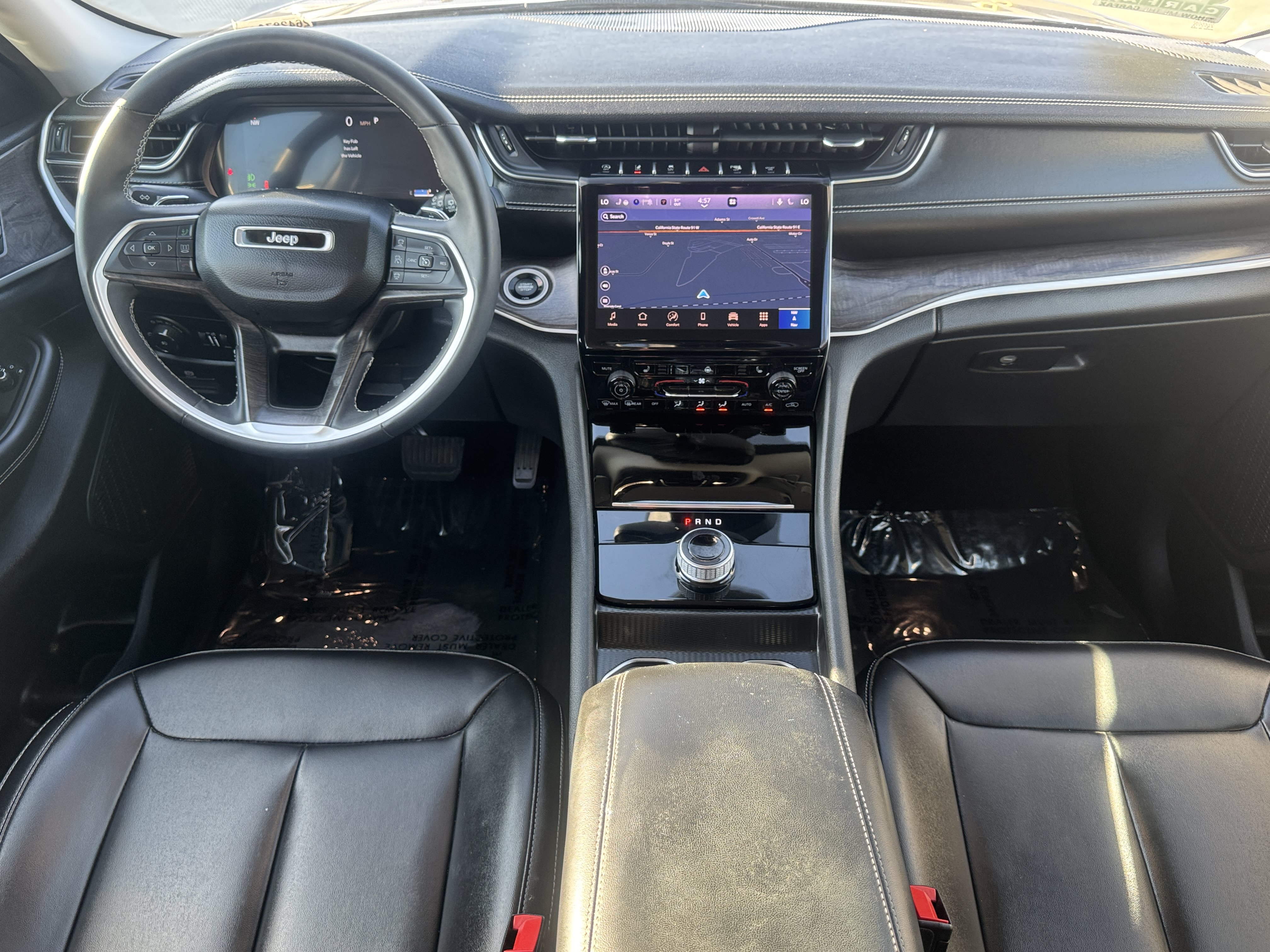 Used 2024 Jeep Grand Cherokee L Limited RWD image 31