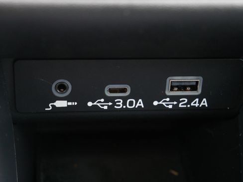 Certified 2024 Subaru Outback Premium AWD/4WD image 32
