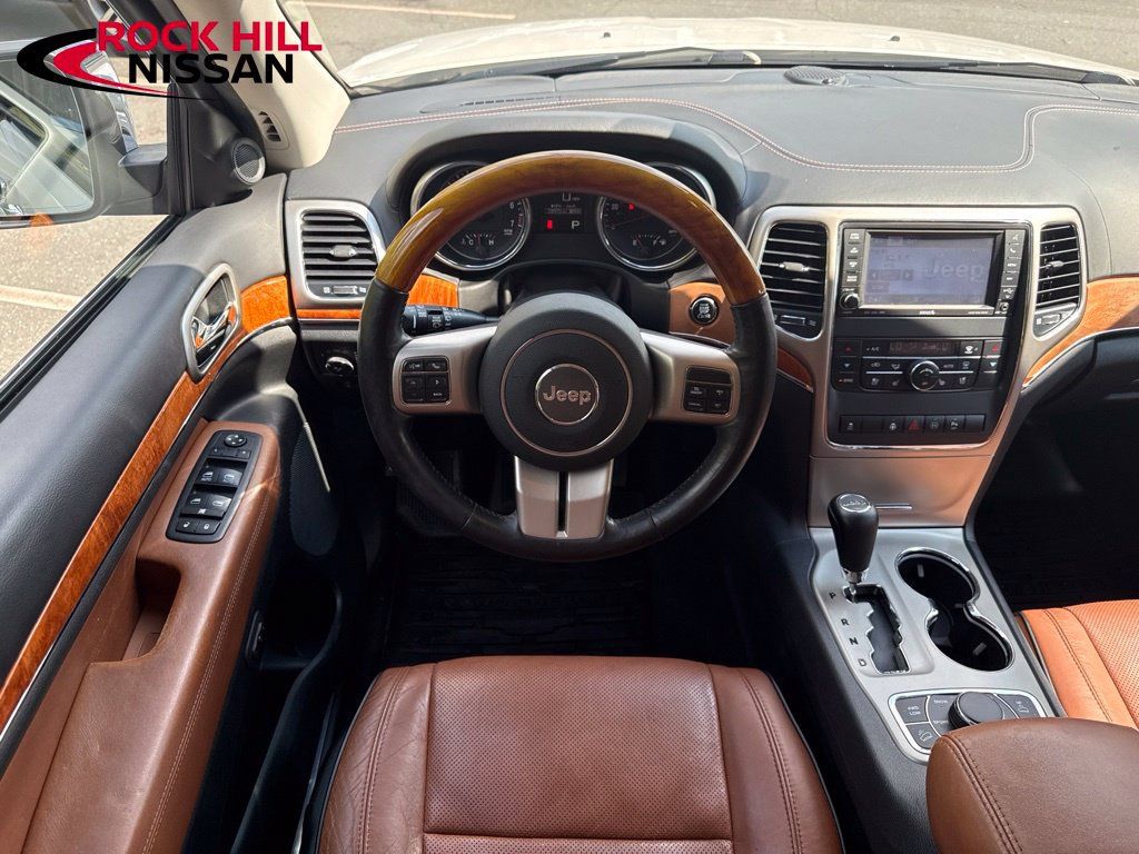 Used 2012 Jeep Grand Cherokee Overland AWD/4WD image 30