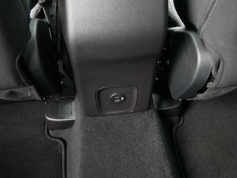Certified 2021 Ford Escape SE AWD/4WD image 18