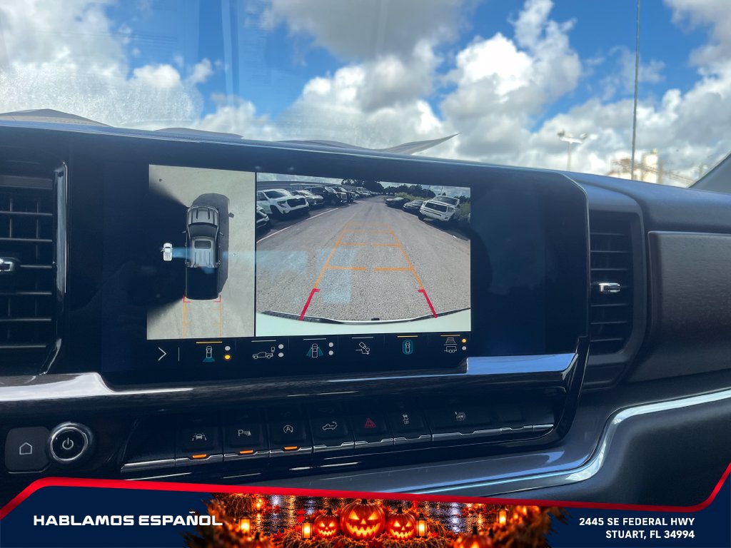 Used 2023 Chevrolet Silverado 1500 High Country w/ Technology Package AWD/4WD image 31