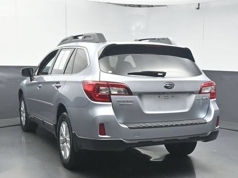 Used 2015 Subaru Outback 2.5i Premium AWD/4WD image 6