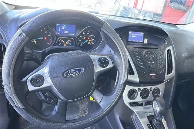 Used 2014 Ford Focus SE w/ Interior Protection Package FWD image 7