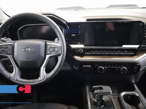 Used 2026 Chevrolet Silverado 1500 LT Trail Boss w/ LT Trail Boss Premium Package AWD/4WD image 15