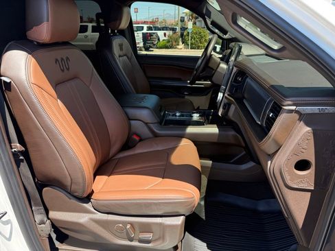 Used 2024 Ford Expedition Max King Ranch AWD/4WD image 17