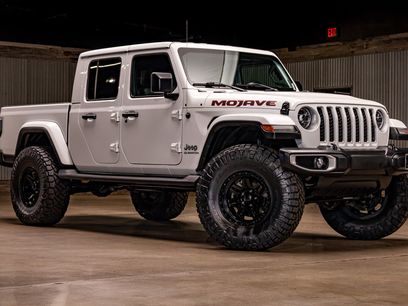 Used 2022 Jeep Gladiator Overland w/ Popular Equipment Package