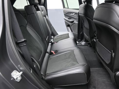 Used 2025 Jeep Grand Cherokee Altitude image 24