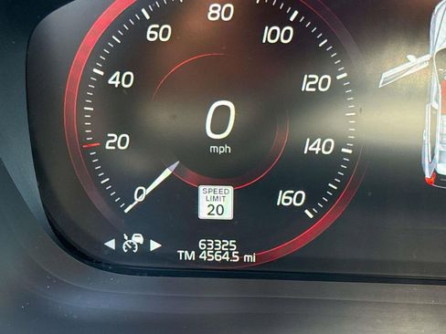 Used 2019 Volvo XC60 T5 Inscription FWD image 28