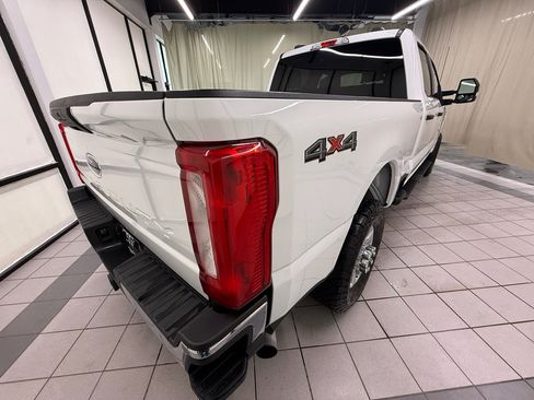 Used 2024 Ford F350 XLT AWD/4WD image 5