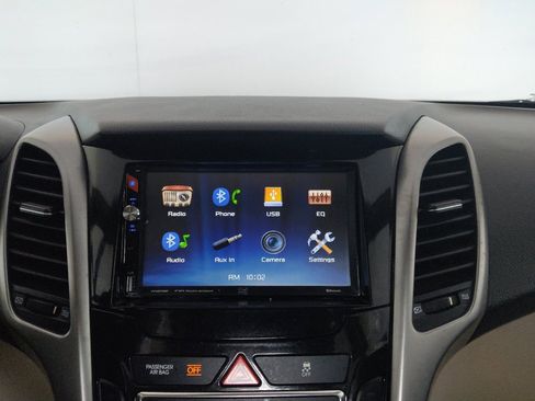Used 2016 Hyundai Elantra GT FWD image 25