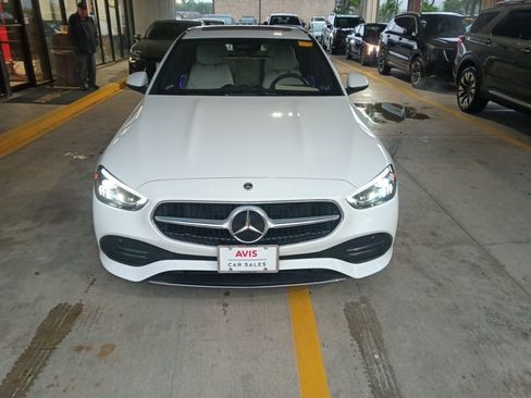 Used 2025 Mercedes-Benz C 300 4MATIC Sedan image 5
