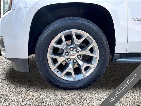 Used 2018 GMC Yukon SLE w/ SLE Value Package AWD/4WD image 9