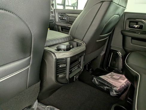 New 2026 RAM 3500 Limited AWD/4WD image 32