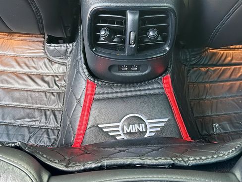 Used 2022 MINI Cooper Clubman John Cooper Works image 19