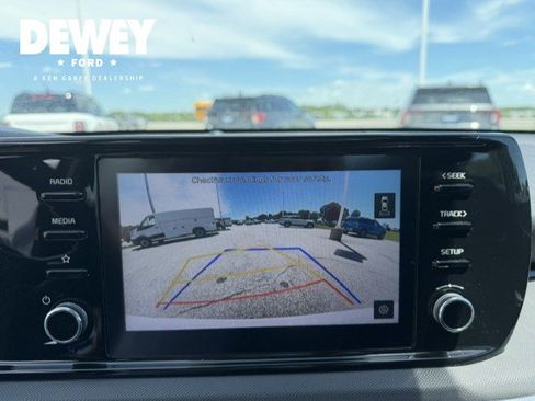 Used 2022 Kia K5 LXS FWD image 18
