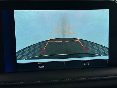 Used 2024 Chevrolet Suburban LT image 21