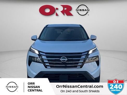 New 2026 Nissan Rogue SV FWD image 2
