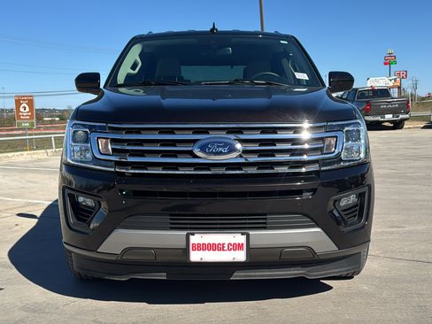 Used 2021 Ford Expedition XLT image 2