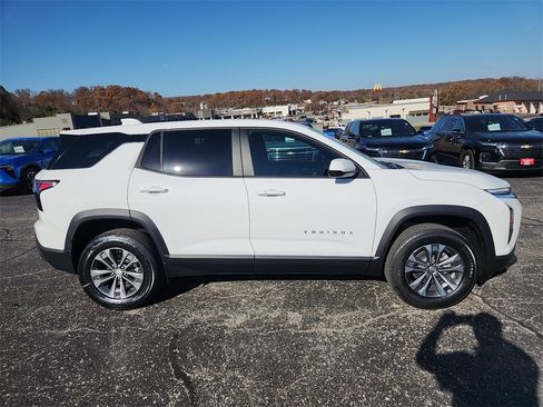 New 2026 Chevrolet Equinox LT w/ Convenience Package II image 9