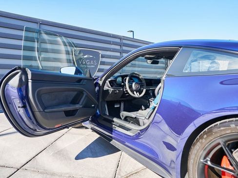 Used 2022 Porsche 911 GT3 image 26