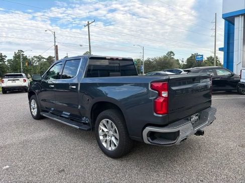 Used 2022 Chevrolet Silverado 1500 LTZ w/ LTZ Premium Package AWD/4WD image 7