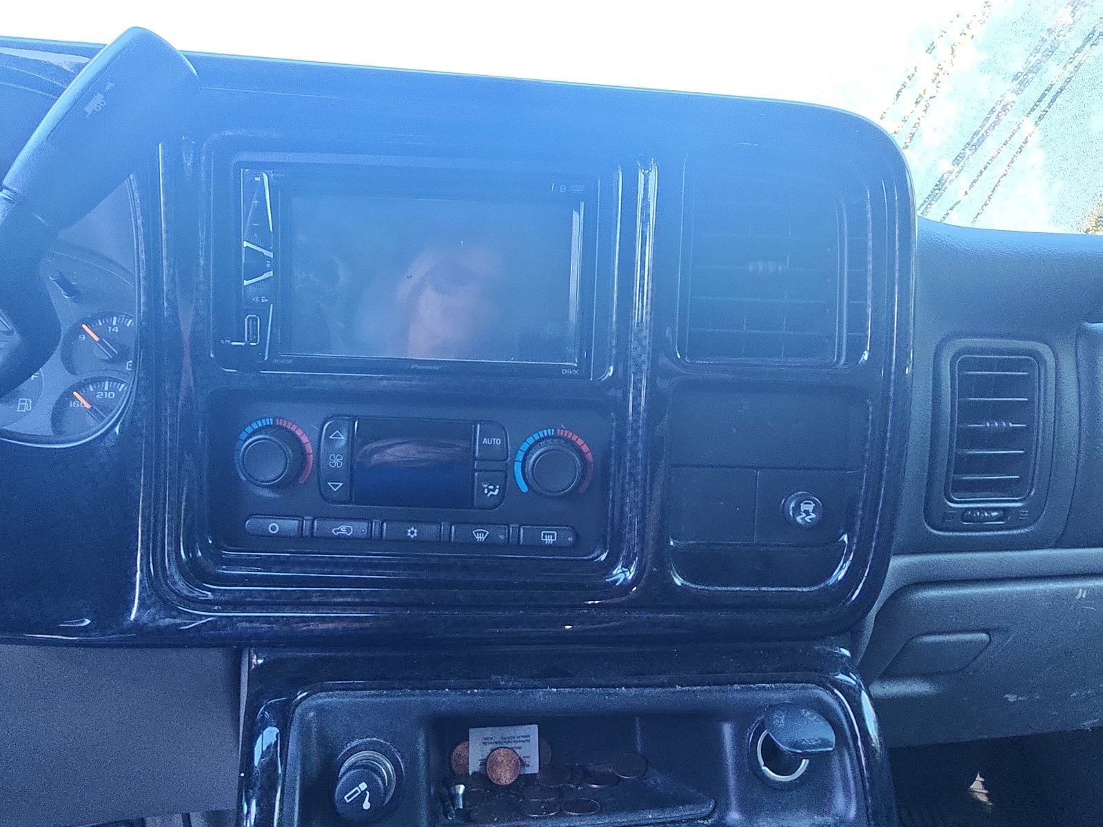 Used 2005 Chevrolet Tahoe Z71 w/ Preferred Equipment Group RWD image 14