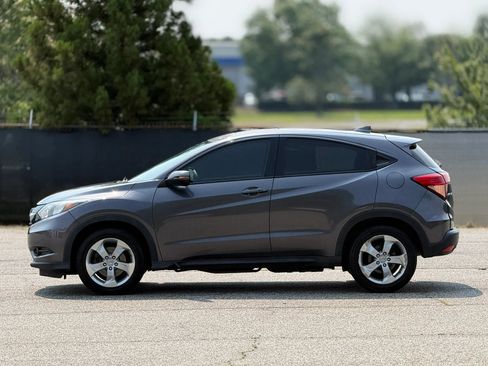 Used 2016 Honda HR-V EX image 8
