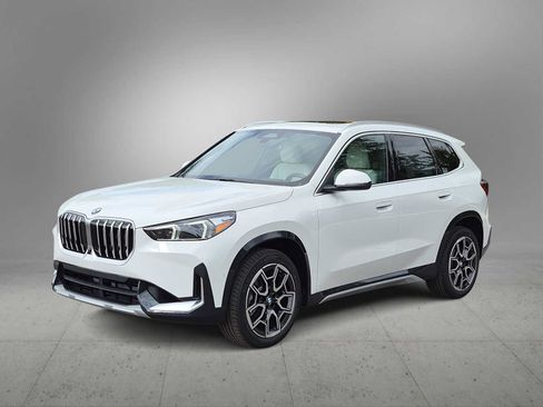 New 2027 BMW X1 xDrive28i AWD/4WD image 4