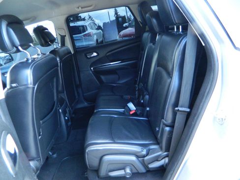 Used 2013 Dodge Journey R/T image 13