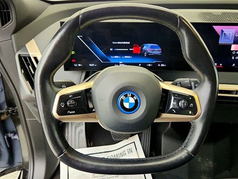 Used 2024 BMW iX xDrive50 w/ Premium Package AWD/4WD image 13