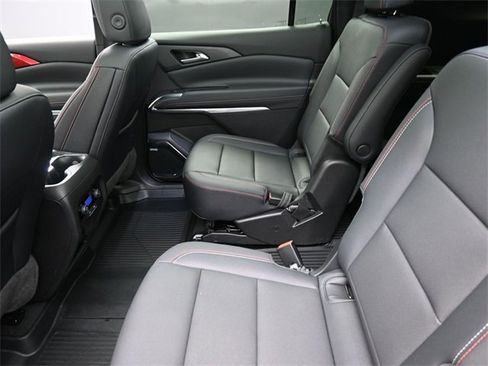 Certified 2024 Chevrolet Traverse Z71 w/ Enhanced Driving Package image 17