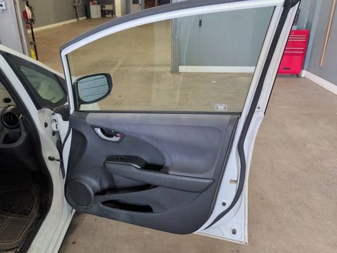 Used 2012 Honda Fit image 28