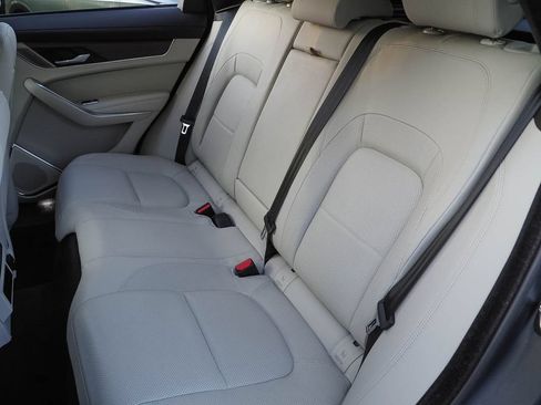 Used 2021 Jaguar F-PACE S AWD/4WD image 21