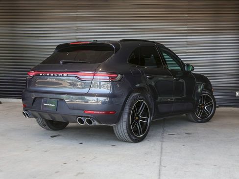 Certified 2021 Porsche Macan AWD/4WD image 7