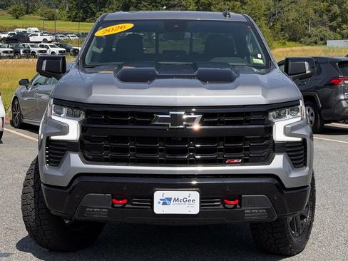 Used 2026 Chevrolet Silverado 1500 LT Trail Boss w/ LT Trail Boss Premium Package AWD/4WD image 2