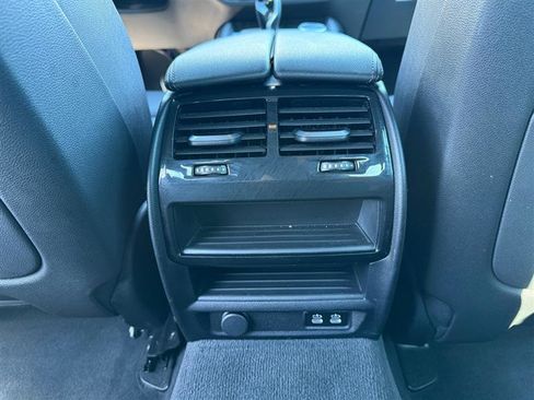 Used 2023 BMW 530e xDrive 530e xDrive w/ M Sport Package image 32