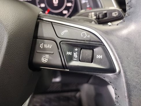 Used 2018 Audi Q7 2.0T Premium Plus w/ Premium Plus Package AWD/4WD image 38