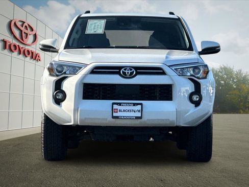 Used 2024 Toyota 4Runner SR5 Premium AWD/4WD image 8