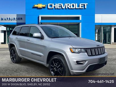 Used 2017 Jeep Grand Cherokee Altitude