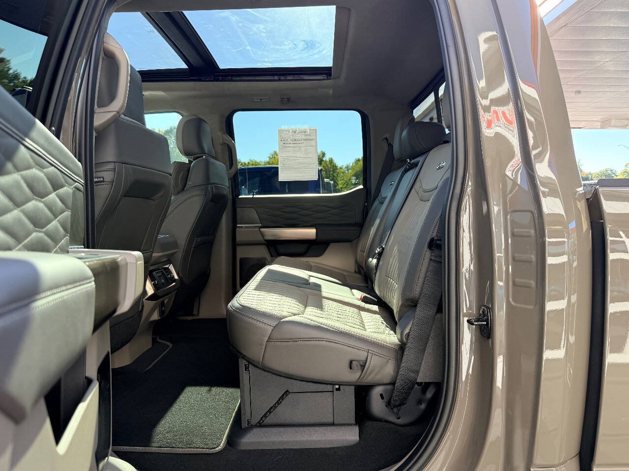 Used 2027 Ford F450 Platinum w/ Platinum Plus Package AWD/4WD image 37