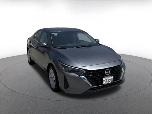 Used 2025 Nissan Sentra S FWD image 3