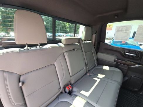 Used 2021 GMC Sierra 1500 SLT w/ SLT Premium Plus Package AWD/4WD image 16