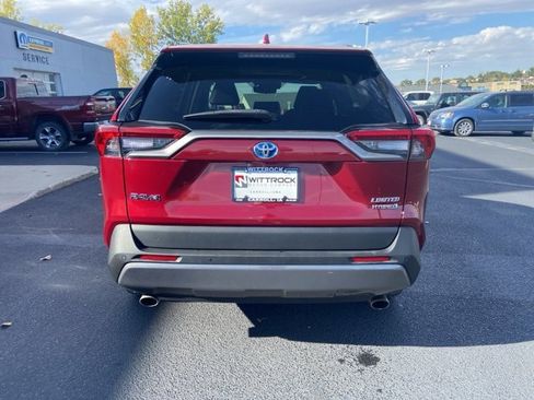 Used 2021 Toyota RAV4 Limited image 8