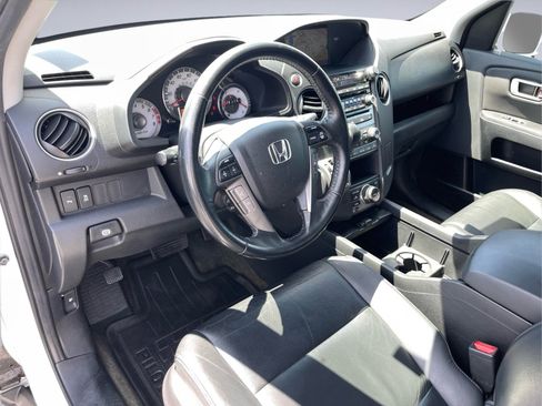 Used 2014 Honda Pilot Touring image 14