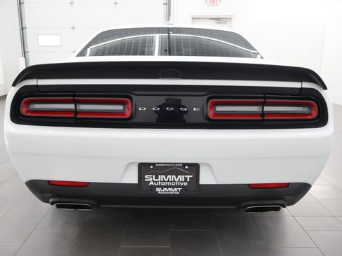 Used 2021 Dodge Challenger R/T Scat Pack w/ Dynamics Package RWD image 27